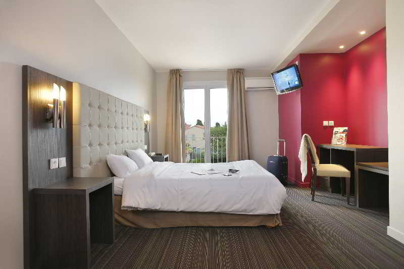 Hotel The Originals Perpignan Sud Le Grillon D'Or เลอบูลู ภายนอก รูปภาพ